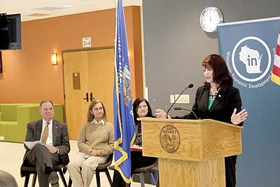 Replace-a-Lace entrepreneur advances to the finals of the Governor's Business Plan Contest