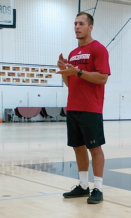 Ex-Badger and current NFL star Schobert imparts wisdom at LUHS