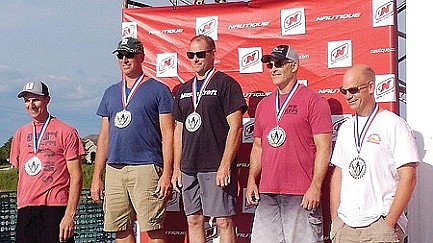 Photo: Olson takes 3rd in midwest regional
