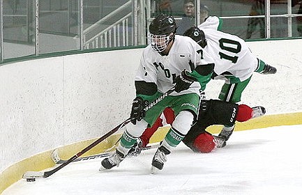 Hodag hockey beats Medford 5-1