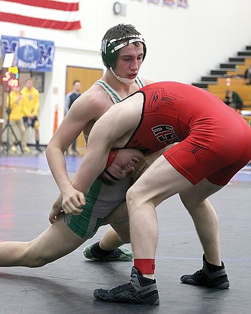 Hodag wrestlers send eight to sectionals
