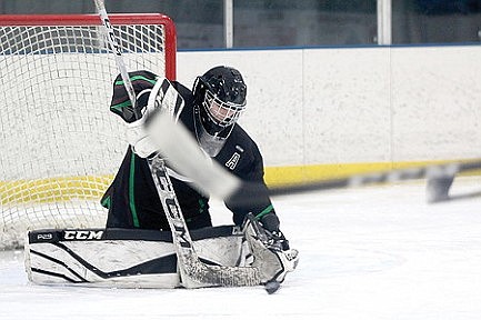 Edge falls to Wis. Valley Union 4-0