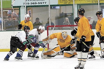 Photos: Buzzsaws take the ice 