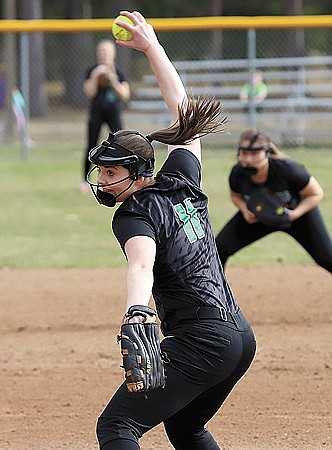 Antigo downs Rhinelander in softball 16-0  