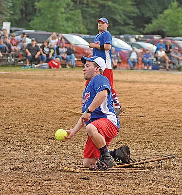Snowhawks prevail in close win over Smiley's