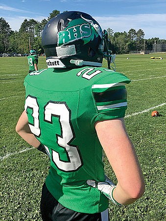 Hodags unveil new jerseys at Green-White practice