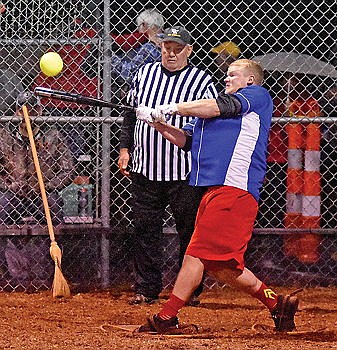 Snowhawks win snowshoe baseball finale against Lizzy T's