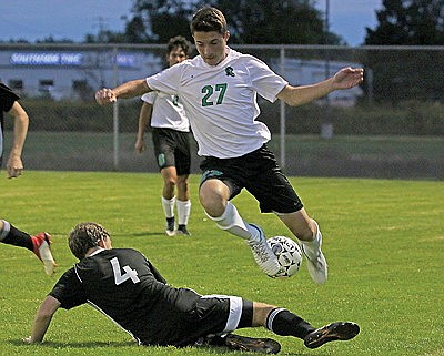 Hammered: Everest downs Hodags 6-0 in rivalry game