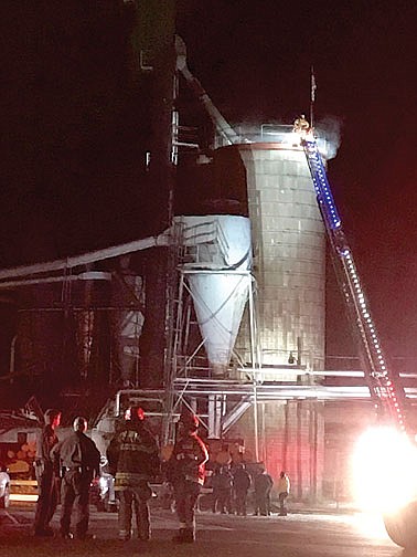 No injuries, minimal damage in Pukall silo fire