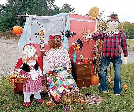 Public invited to participate in scarecrow contest