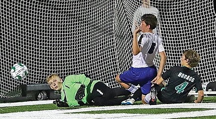 Hodag soccer ties again