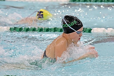 Hodags rout defending GNC swim champion Hatchets