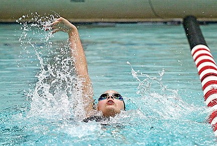 Winnicki, medley relay reach podium as Hodags place 5th at state meet