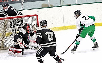 Hodag hockey picks up win in home finale