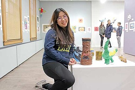 Rhinelander students show  off artwork in public exhibition