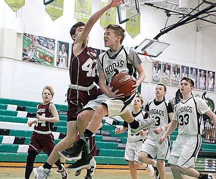 Photos: Youth hoops  