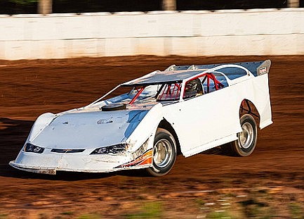 Larson, Larock among new winners in Eagle River Speedway special