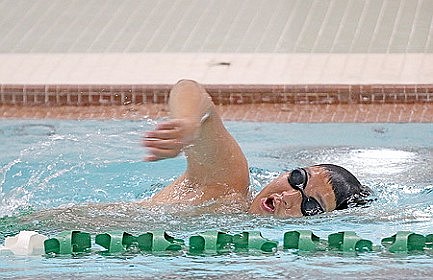 Swimmers begin to train amid COVID-19 pandemic