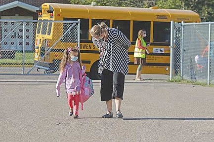 Rhinelander students return to the classroom: 'It was so wonderful to have them all back again'