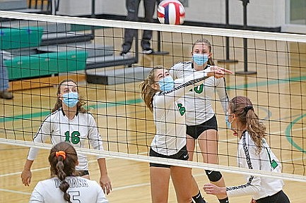 Hodag volleyball drops opening matches