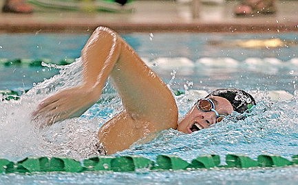 Hodag swimmers set pool record in  200 free relay, beat Medford 128-42