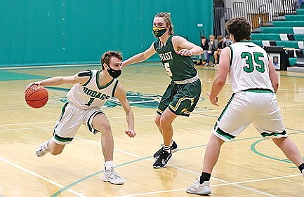 Late free throws help Hodag Hoops rally past D.C. Everest 84-82