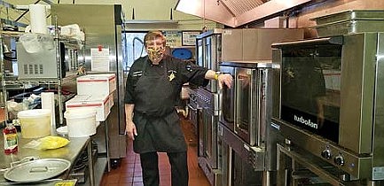 Rhinelander Lions Club serves 500 meals during annual Community Christmas Dinner