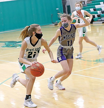 Lady Hodags fade in second half vs. Mosinee, fall 63-39