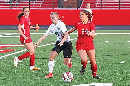 RHS soccer bounces back from last-second loss, beats Medford