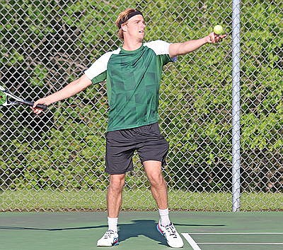 Hodag netters fend off Medford 4-3, take command in the GNC title race