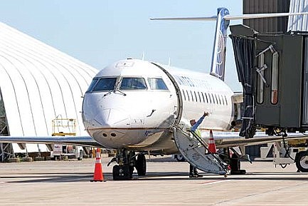 United Airlines non-stop seasonal flights to O'Hare begin