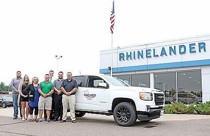 Photo: Rhinelander GM, ABC promote  upcoming scramble 
