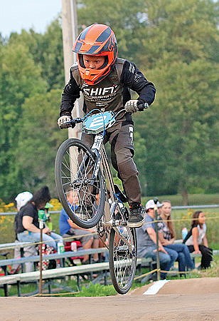 Photos: Warnicke Scholarship race