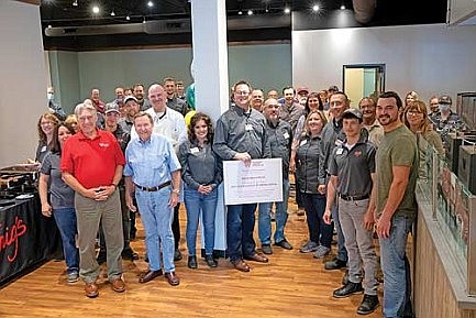 Trig's grocer honored for excellence:  Brayshaw receives excellence in operations award