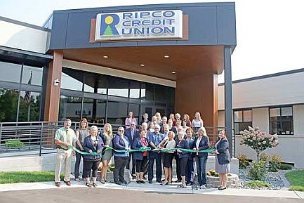 Ripco Credit Union celebrates completion of renovation project