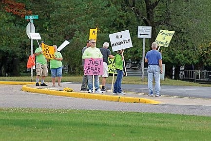 Protesters picket