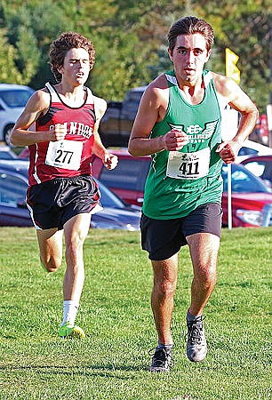 Cross country:&#8200;RHS edges Tomahawk for boys' title in Three Lakes Invite