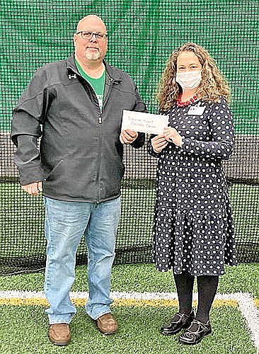 PHOTO: Softball tournament gives back