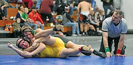 Wrestling:&#8200;Short-handed RHS falls to Medford