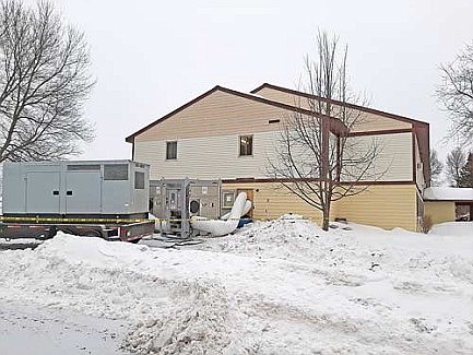 Apartment fire in Rhinelander displaces 26