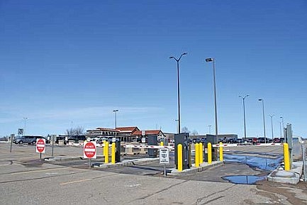 Airport's credit card parking payment system in use
