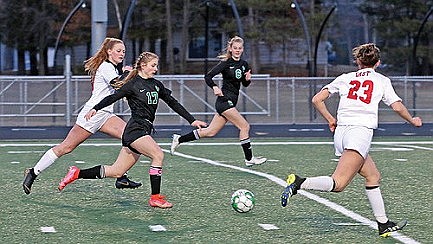 Hodag soccer cruises past Wausau East