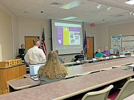 Consultant outlines 'roadmap' for referendum communication