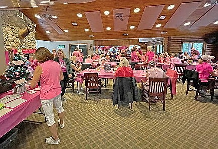 Rain doesn't damper NWGC Ladies cancer awareness night