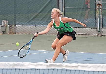Hodag tennis back in GNC race with back-to-back wins