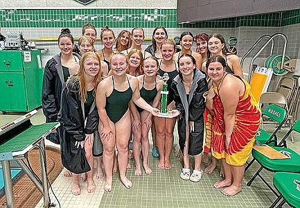 RHS swimmers down Medford, win Hodag Relays