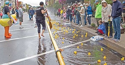 Downtown Duck Dash 