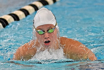 Winnicki sets RHS&#8200;200 free record in Waukesha
