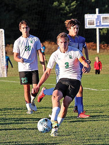 Hodag soccer beats Pines, ties Shawano