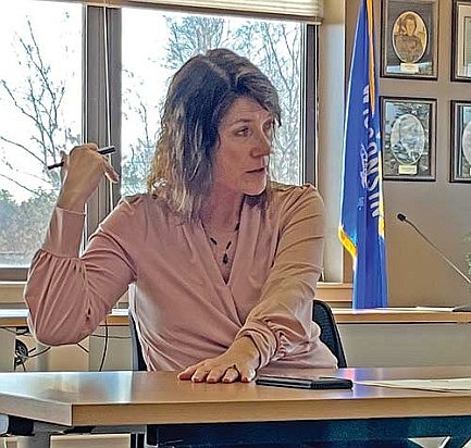 Felzkowski visits Minocqua